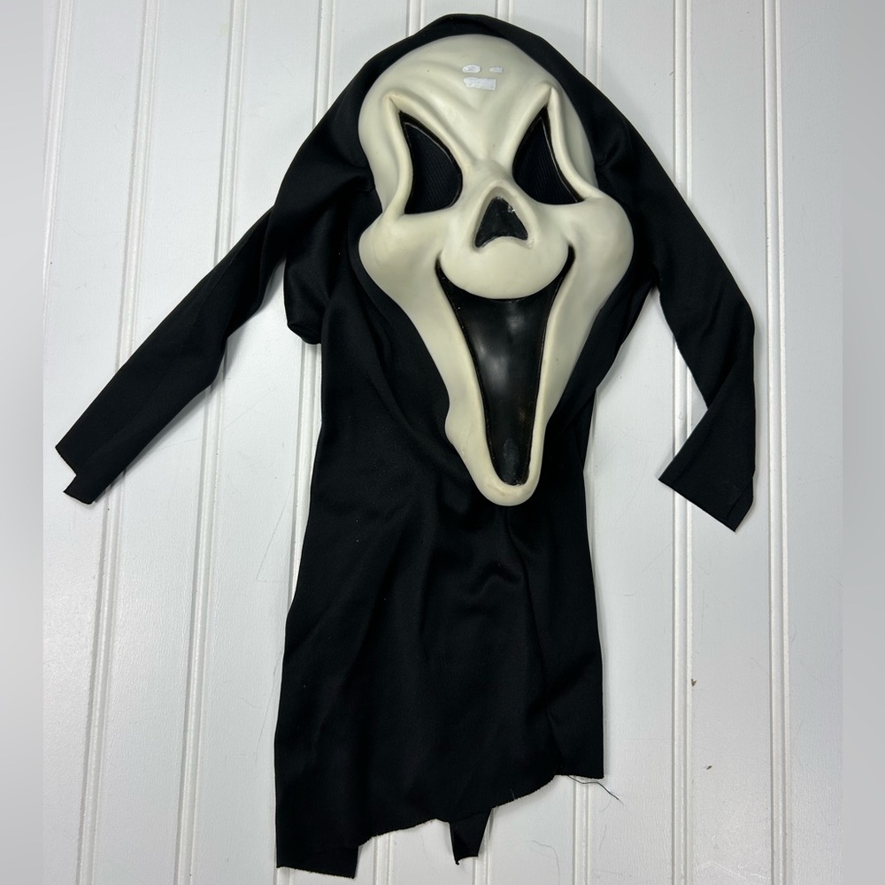 Vintage Scream Mask Ghostface Halloween Costume Easter Unlimited Inc MK As Is
